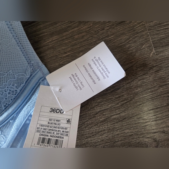 Women's lace trim lightly lined demi coverage bra size 36DD NWT - Picture 3 of 4